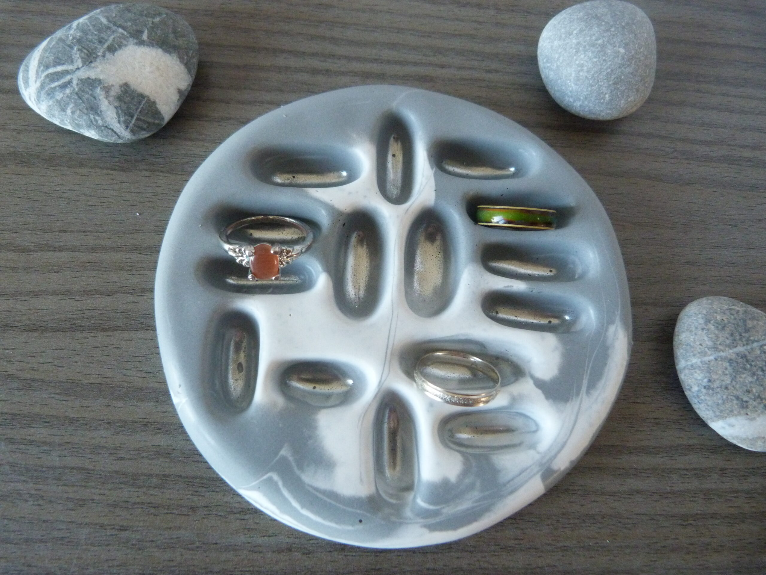 Porte-bagues cylindrique - Écrin d’argent – Image 2