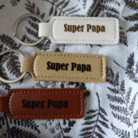 Porte-clés simili cuir gravé « Super Papa »