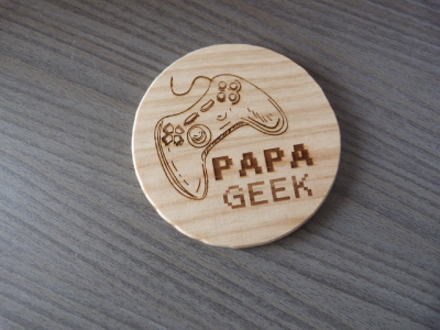 Dessous de verre en bois gravé "Fête des Pères" – Image 4